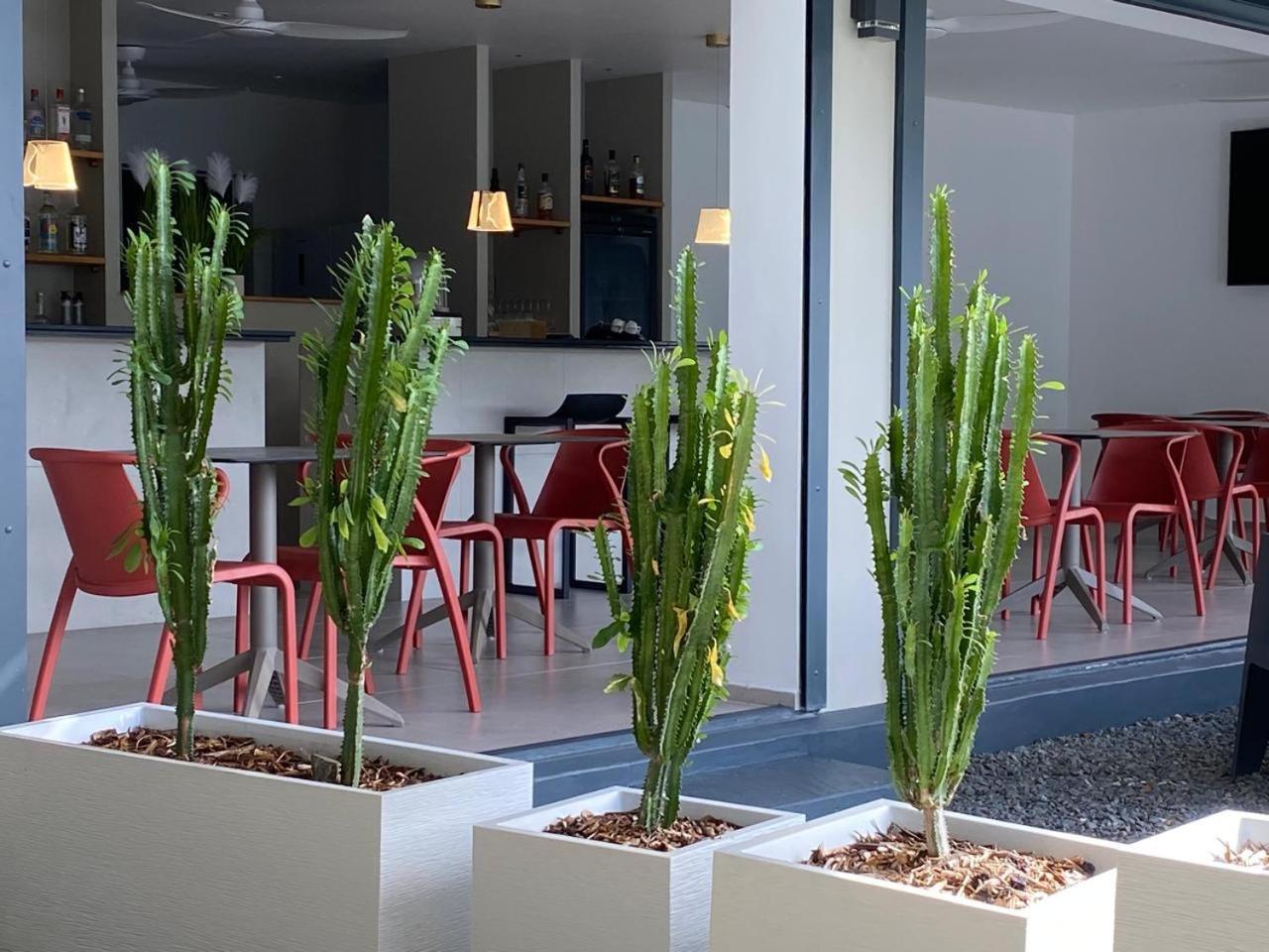 Hotel Lune De Miel Десе Екстериор снимка
