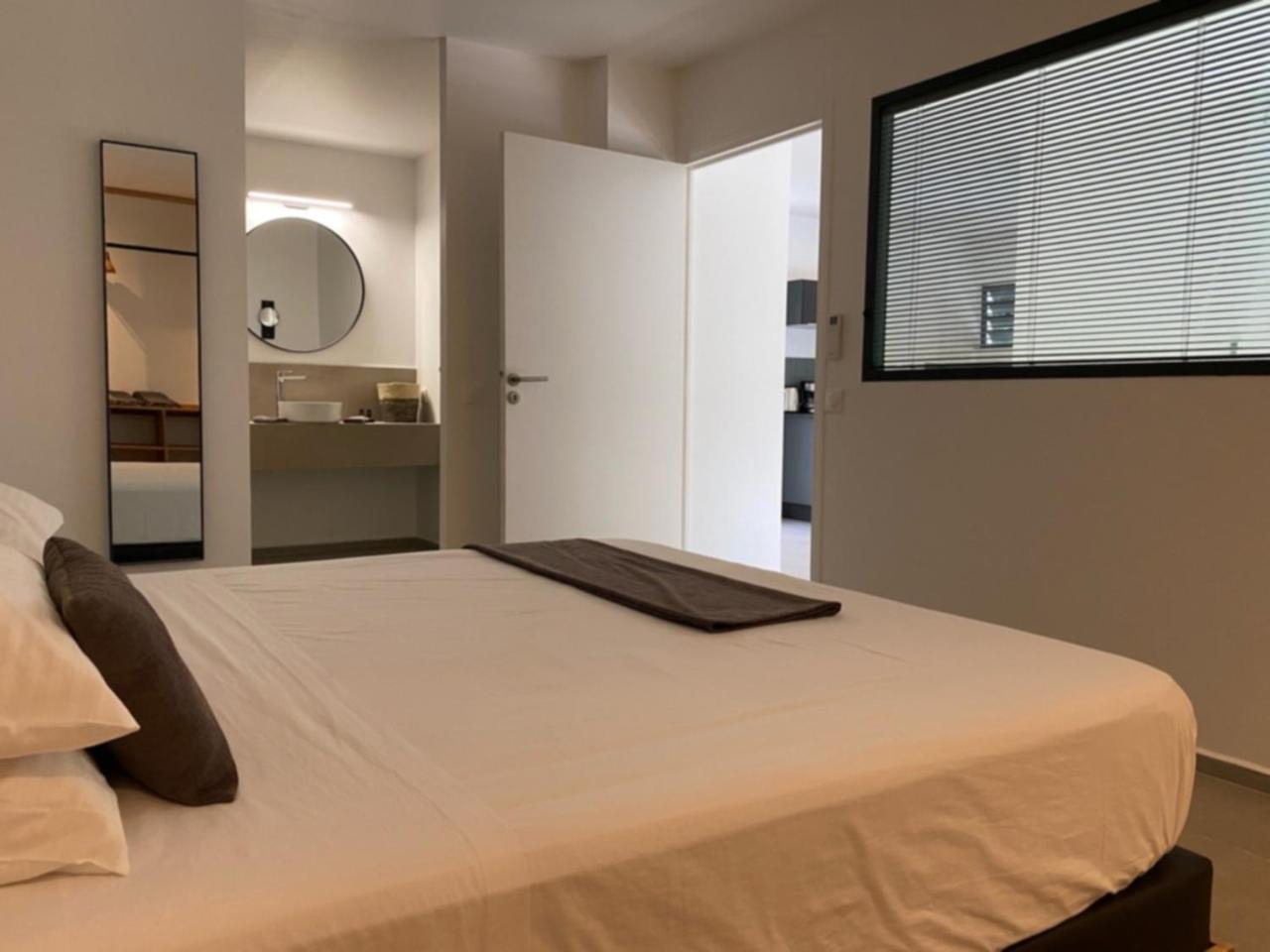Hotel Lune De Miel Десе Екстериор снимка